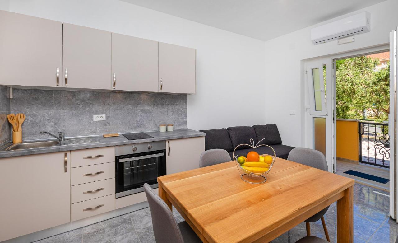 Olive Tree Apartment 1 Prijevor Экстерьер фото