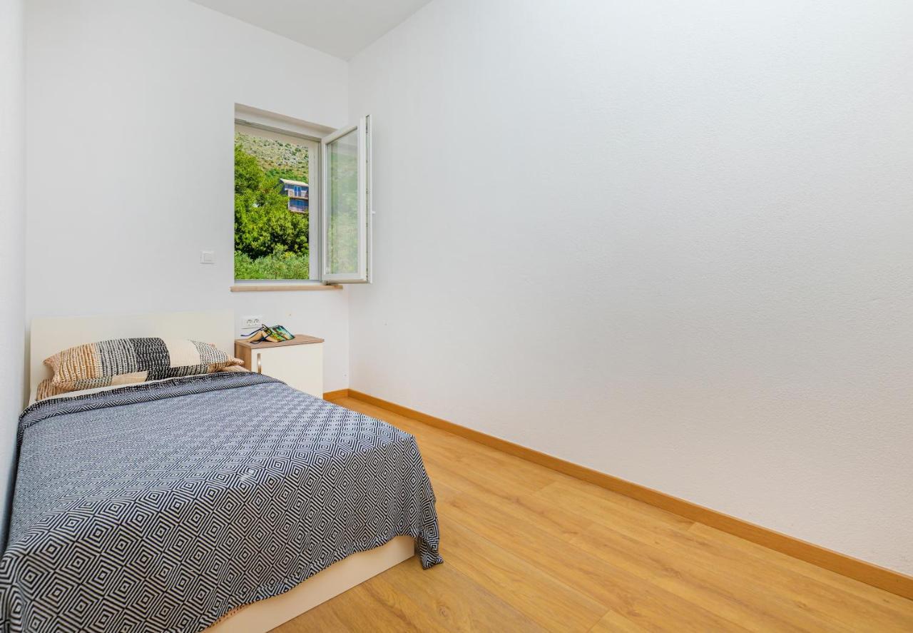Olive Tree Apartment 1 Prijevor Экстерьер фото