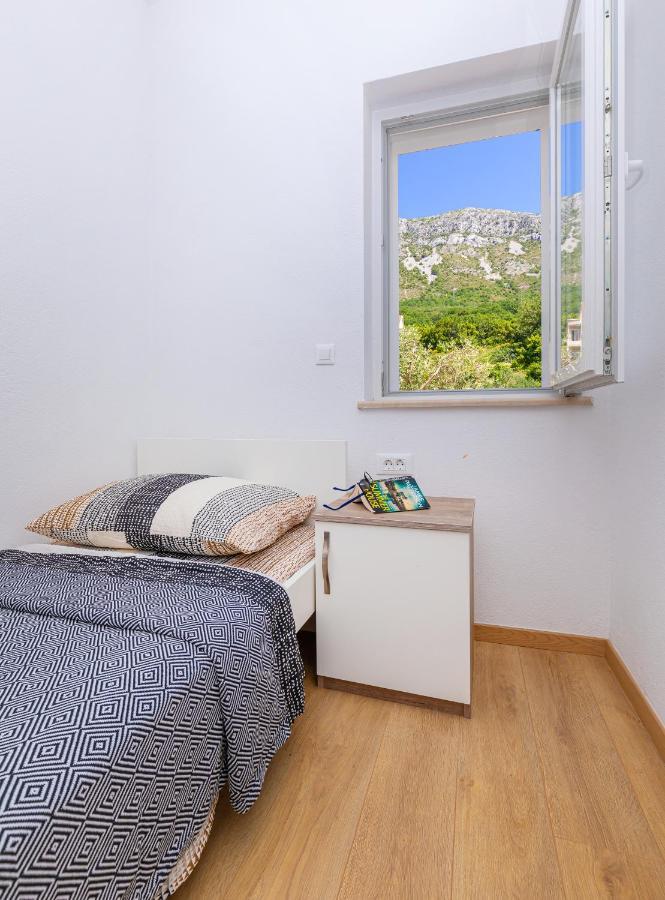 Olive Tree Apartment 1 Prijevor Экстерьер фото
